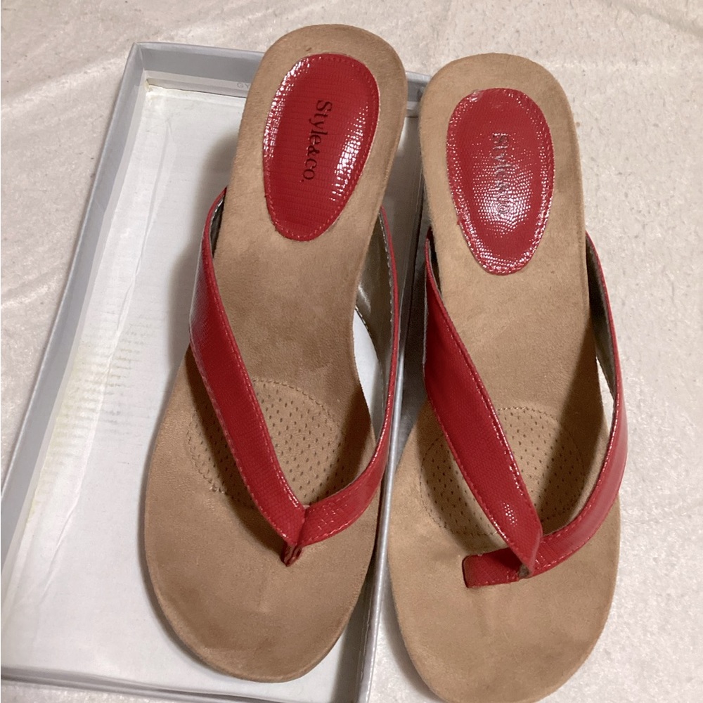 🌹 Red Wedge Sandals 🌹 Great Condition